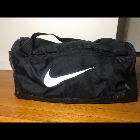 nike athletic bag